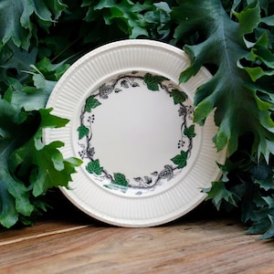 Wedgwood Stratford - Pastry dish - Plate - Diameter 16 cm - England / Crockery