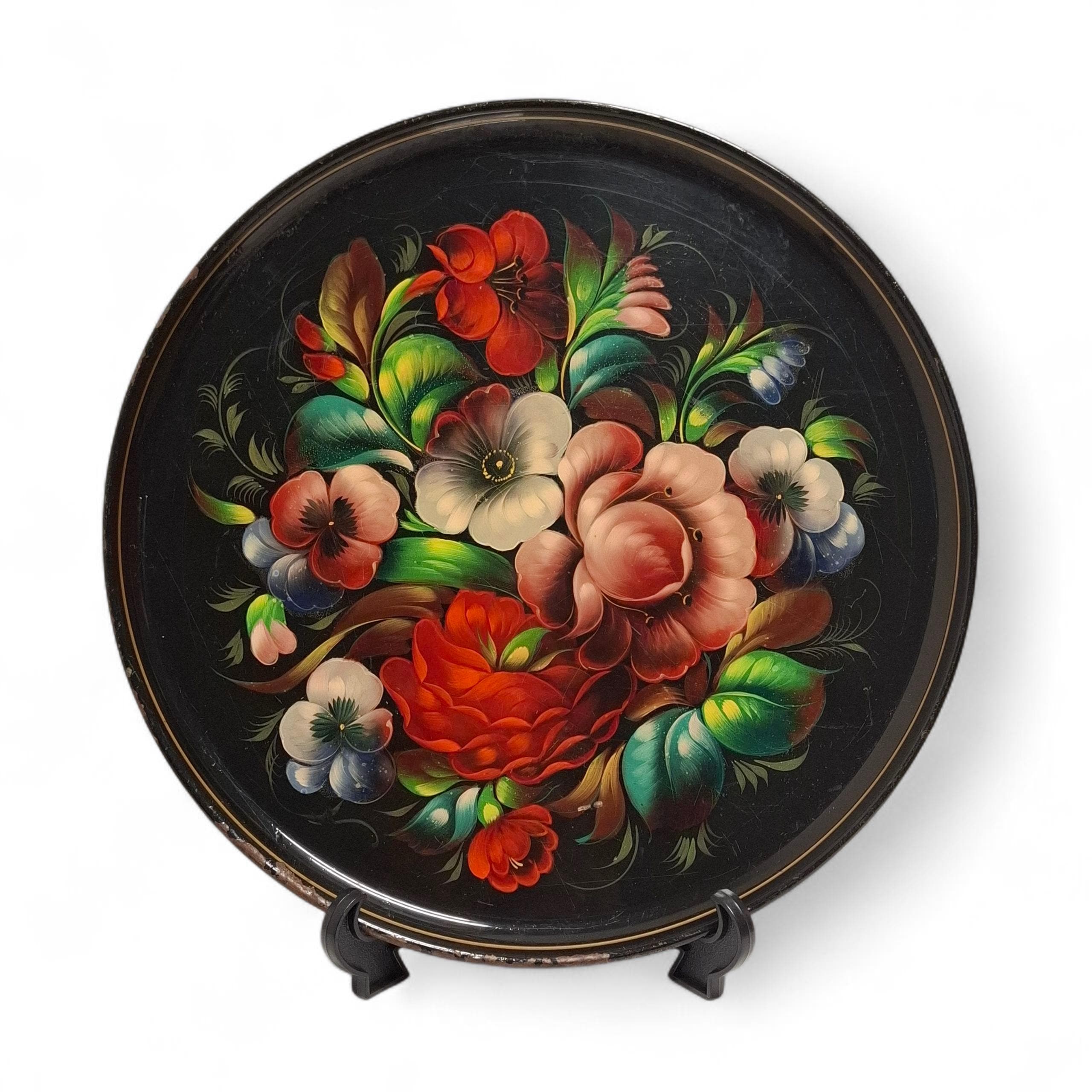 Plateau vintage noir 8,5 x 7 pouces en métal, fleurs peintes à la main, fleurs art déco - France