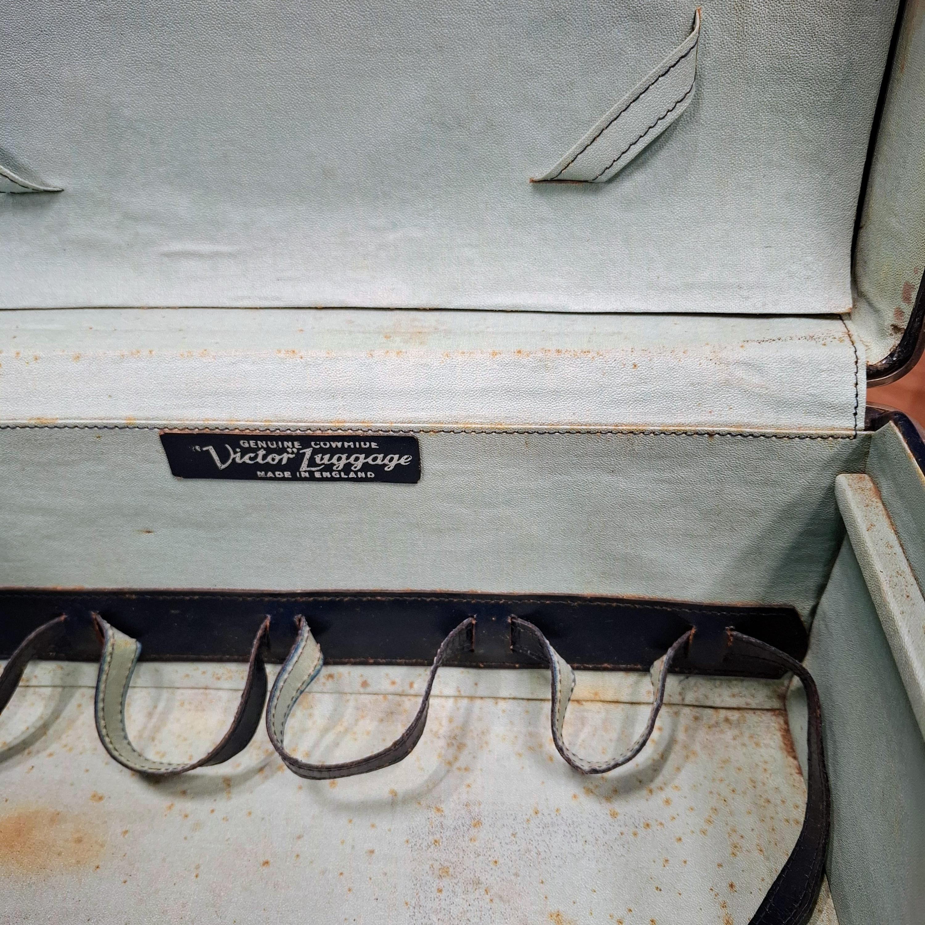 VICTOR Luggage ヴィンテージトランクケース・バッグ　アンティーク Vintage Suitcase From 