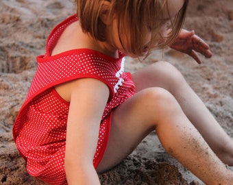 Apron dress with pockets