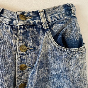 Vintage High Waisted Jeans