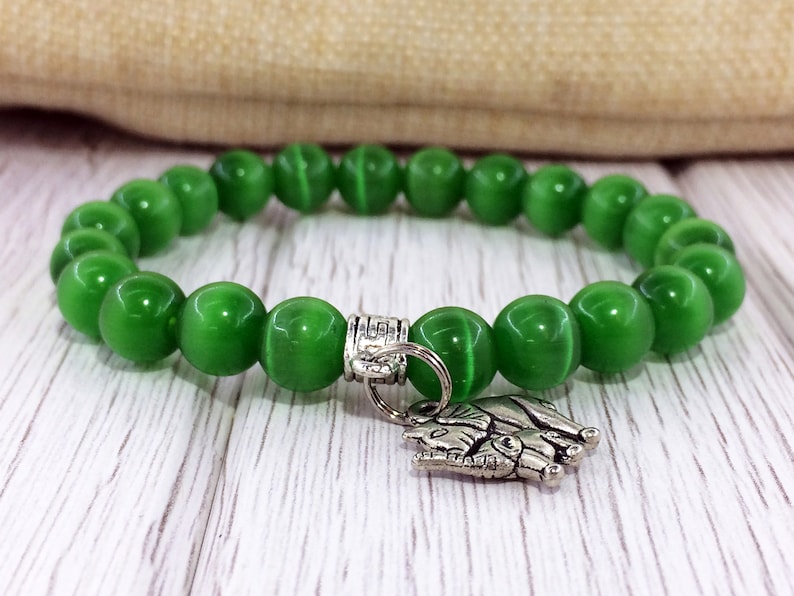 Cat eye bracelet Elephant Protection gemstone Green chakra Spiritual bracelet Evil eye bracelet Green cat eye Gemstone amulet Charm bracelet