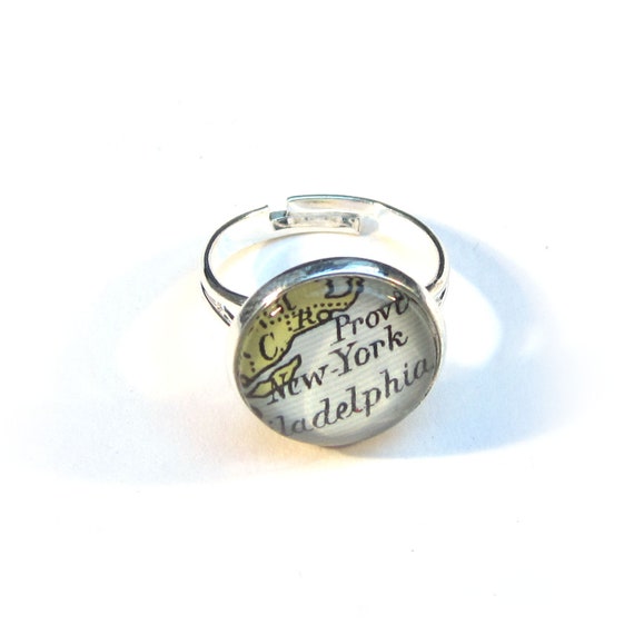 Personalized World map ring - America variations