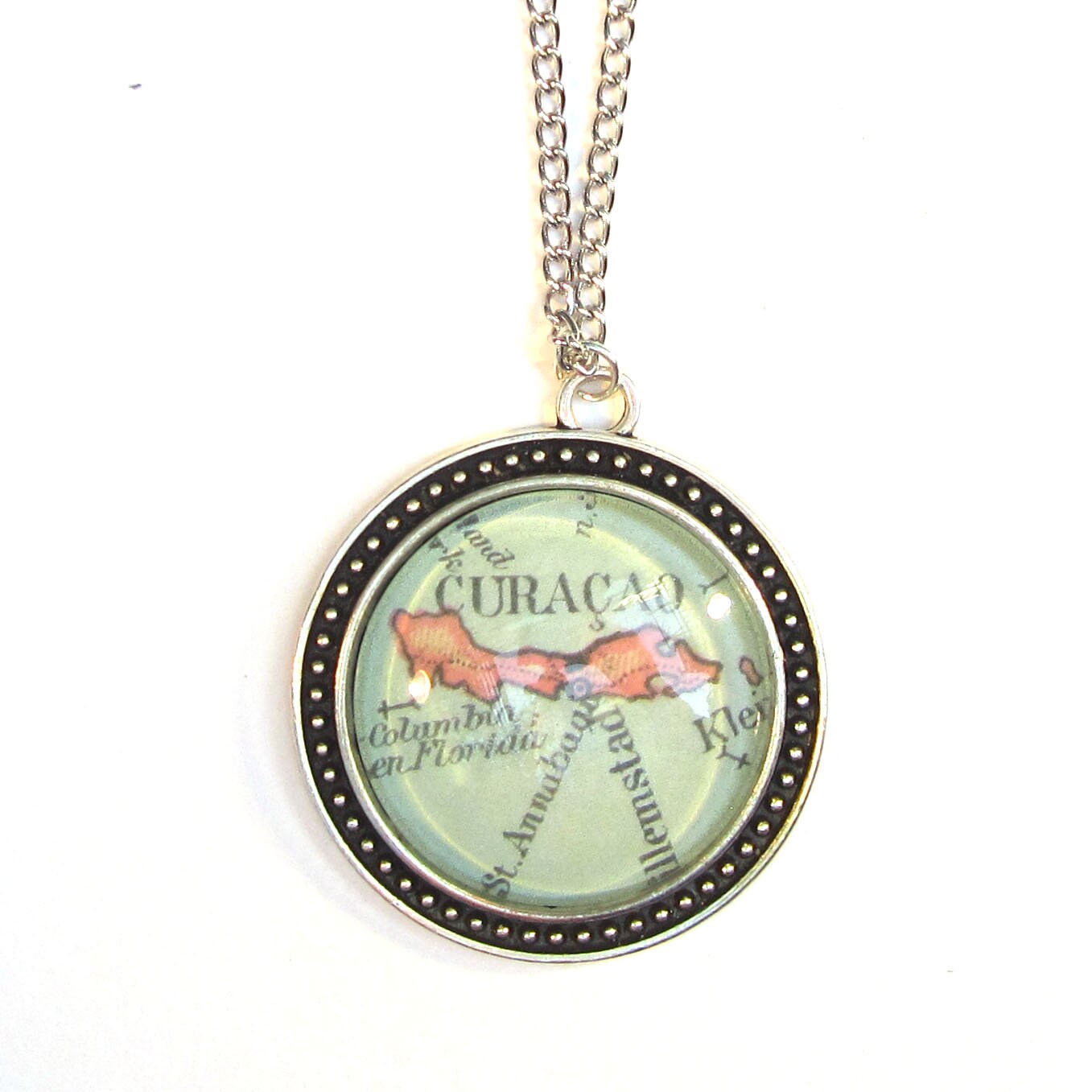 Personalized map necklace - Central america variations 30 mm