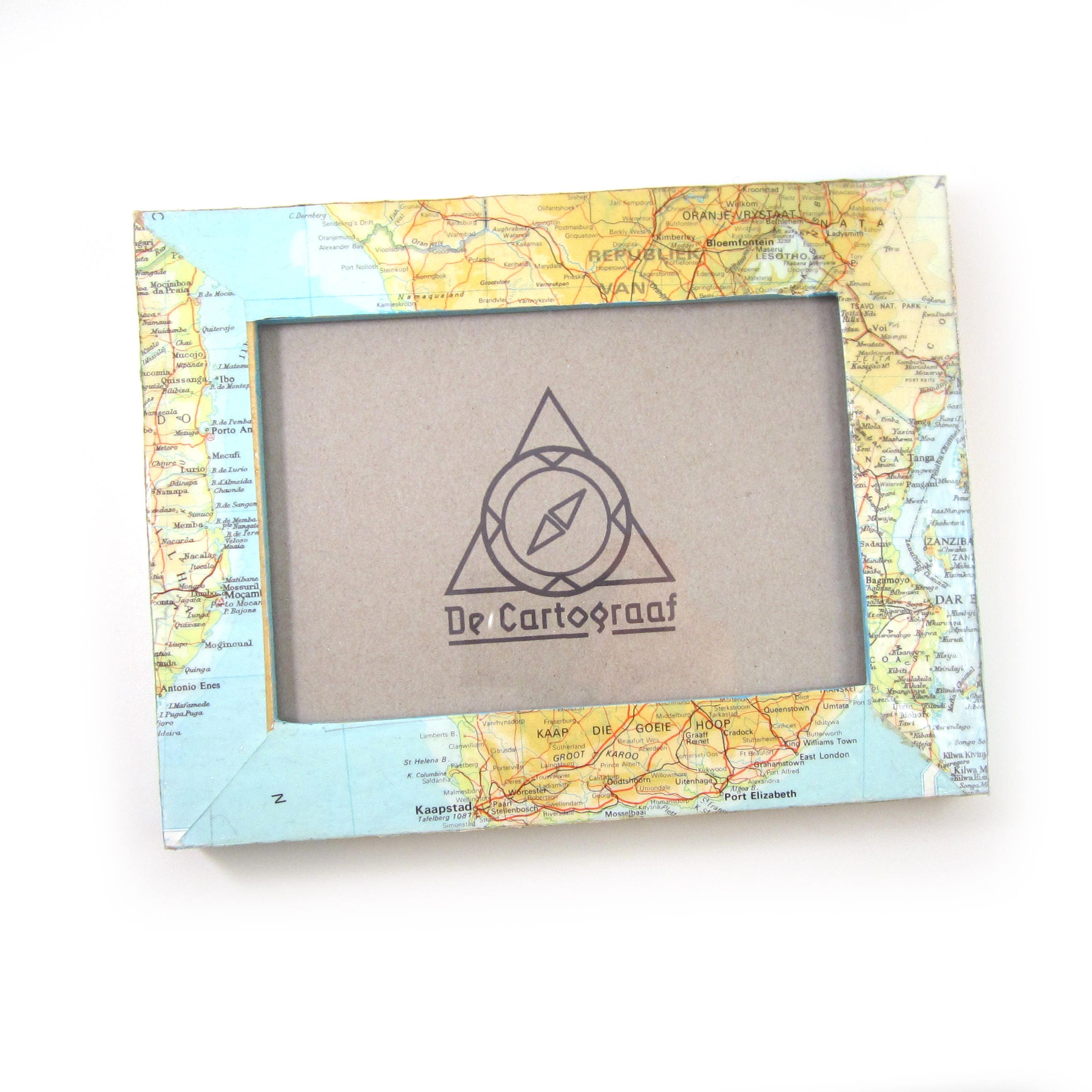 Personalized World map photo frame