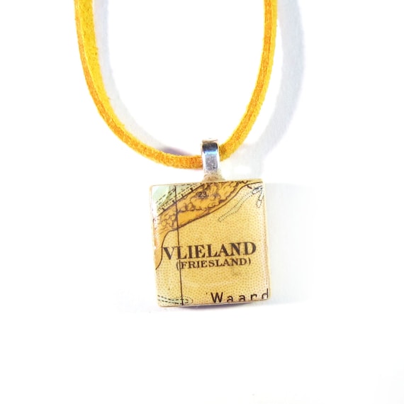 Scrabble tile necklace - Netherlands variations