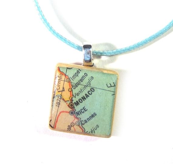 Scrabble tile necklace - Europe variations