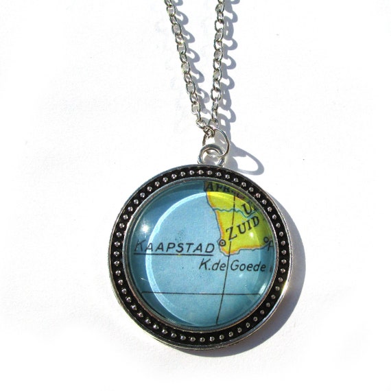 Map necklaces - Africa variations 30 mm