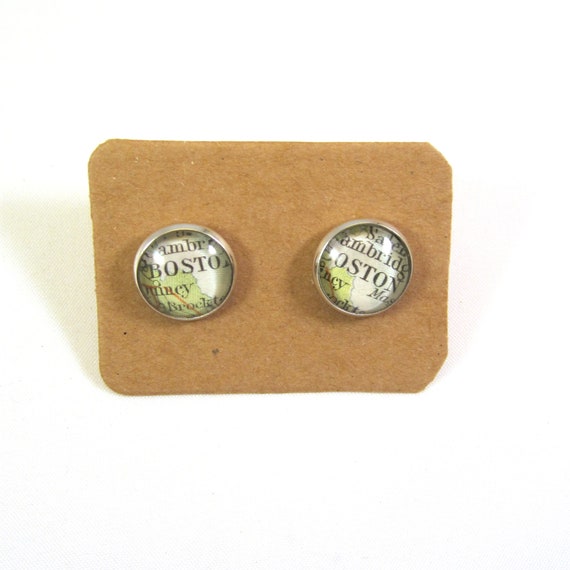 Personalized World map ear studs - America variations