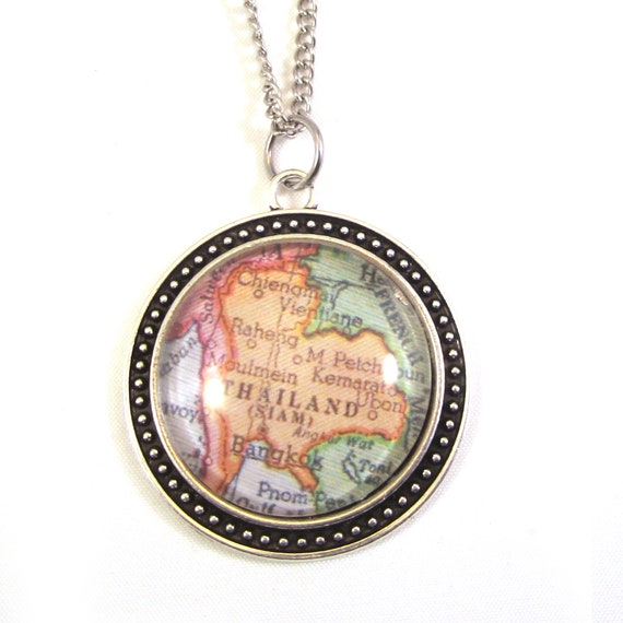 Personalized Map necklaces - Asia variations 30 mm