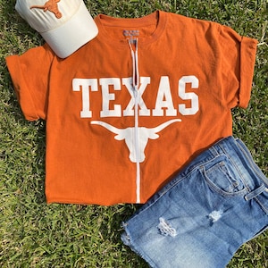 UT Front Zipper Crop Tee