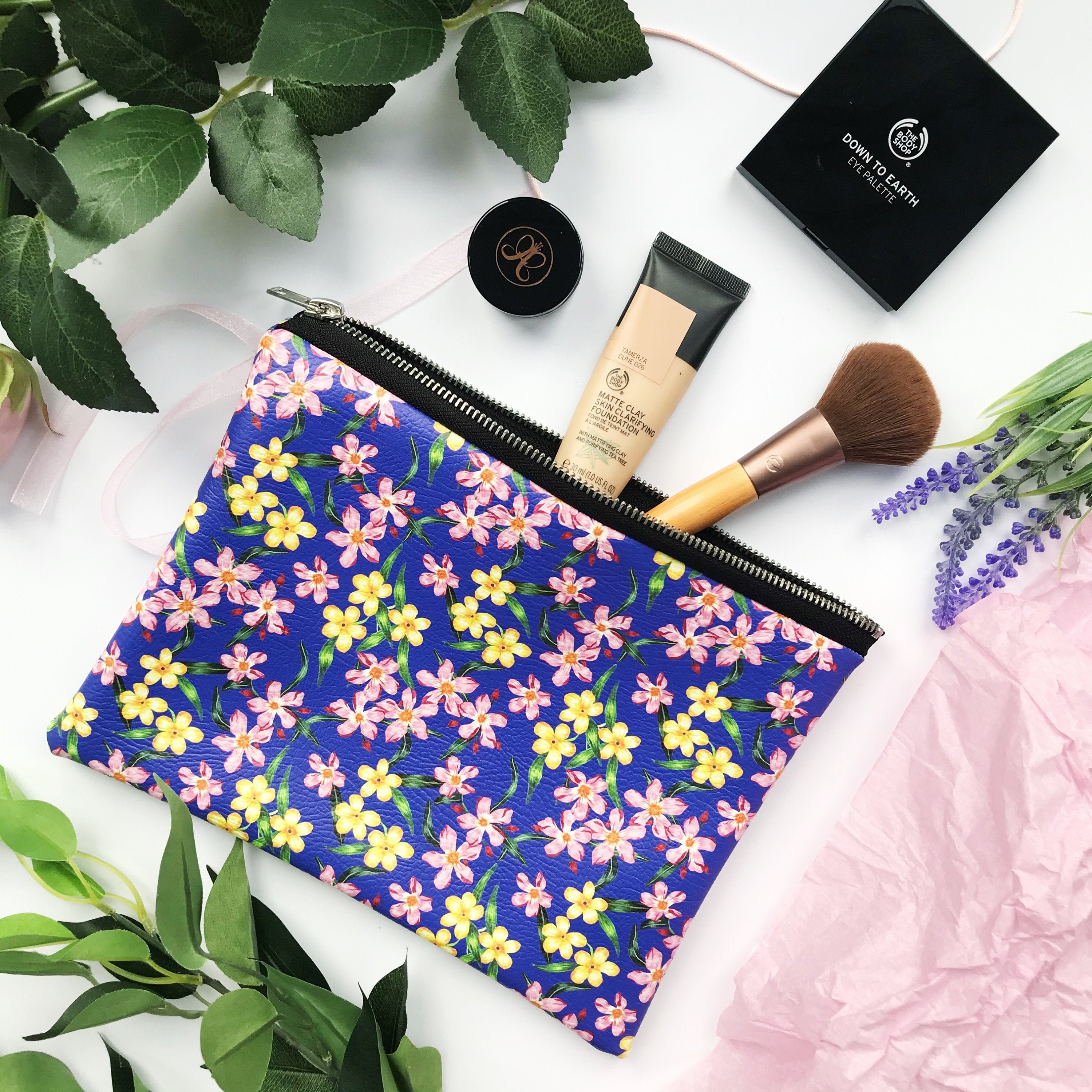 travel makeup bag vegan