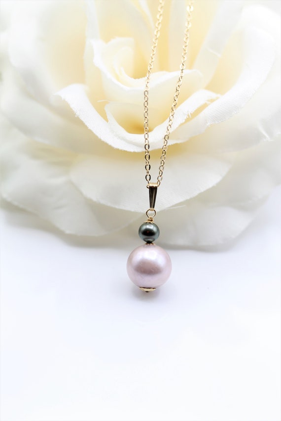Solitaire jewelry, Simple everyday necklace, Simple gifts, Gifts for sister, Girlfriend gift ideas, Gifts for her, Pink jewelry, Girly gift