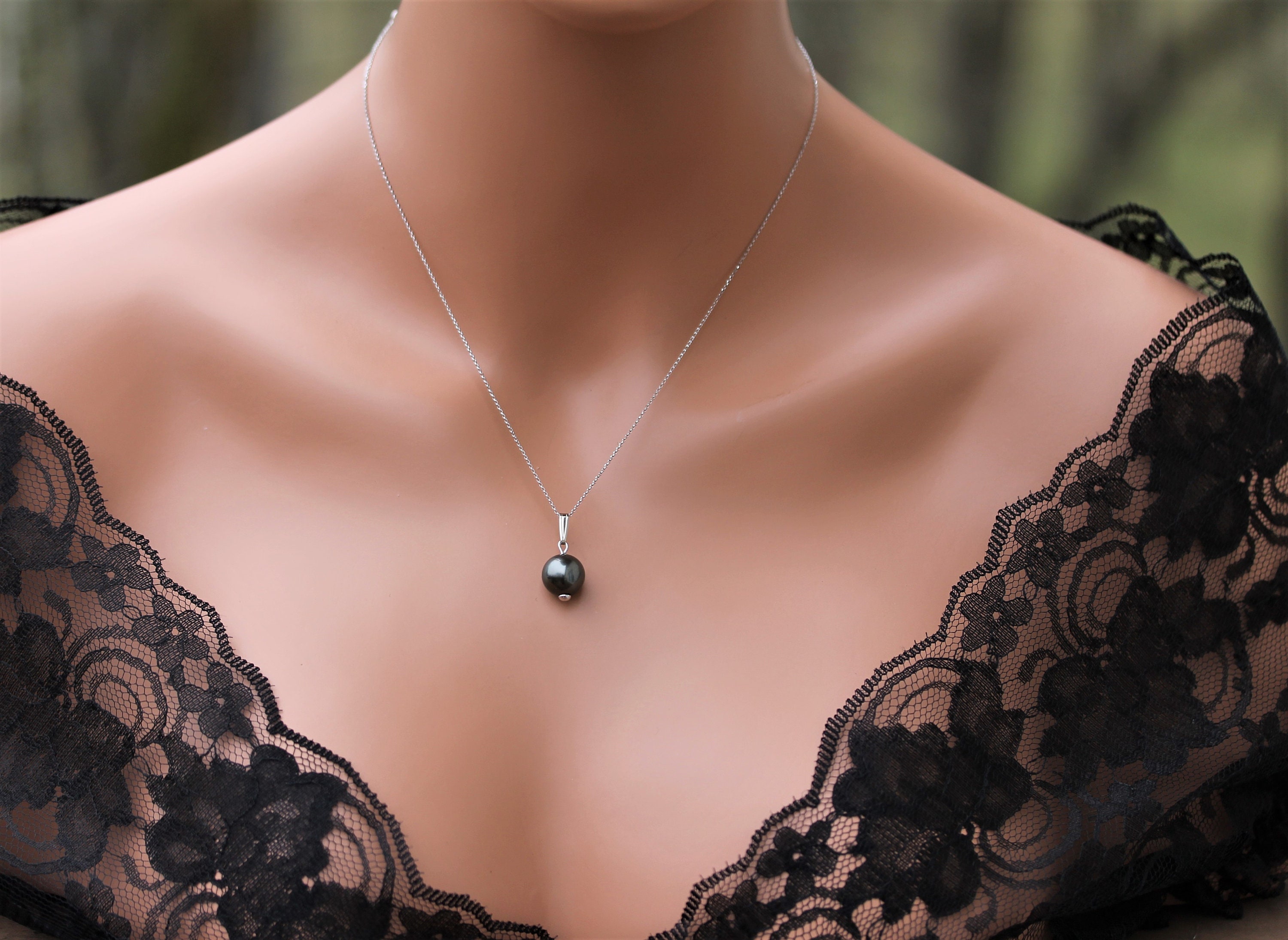 VAIREA Tahitian Pearl Adjustable Necklace - Eternal Black Eternal Black / 14K Gold Filled