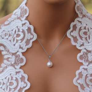 Simple and beautiful, Unique Pearl, Solitaire necklace, Beautiful Pearls, June birthstone, Bridal gift idea, Holiday gift ideas, Bride to be