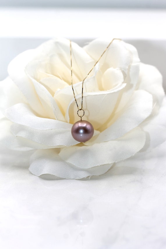 Simple gifts, Solitaire jewelry, Elegant accessory, Elegant jewelry, Pink Pearl jewelry, 14KY Gold, Gifts of love, Solitaire jewelry, Pearls
