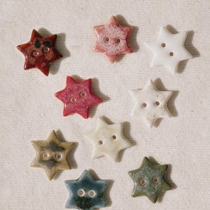 Bottoni a stella – in ceramica fatti a mano – confezione da 3 – 2 cm – per cucito, maglia, uncinetto, patchwork