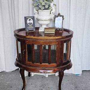 Liquor Cabinet Georgian Style Mahogany: Ornate Glass Side Table