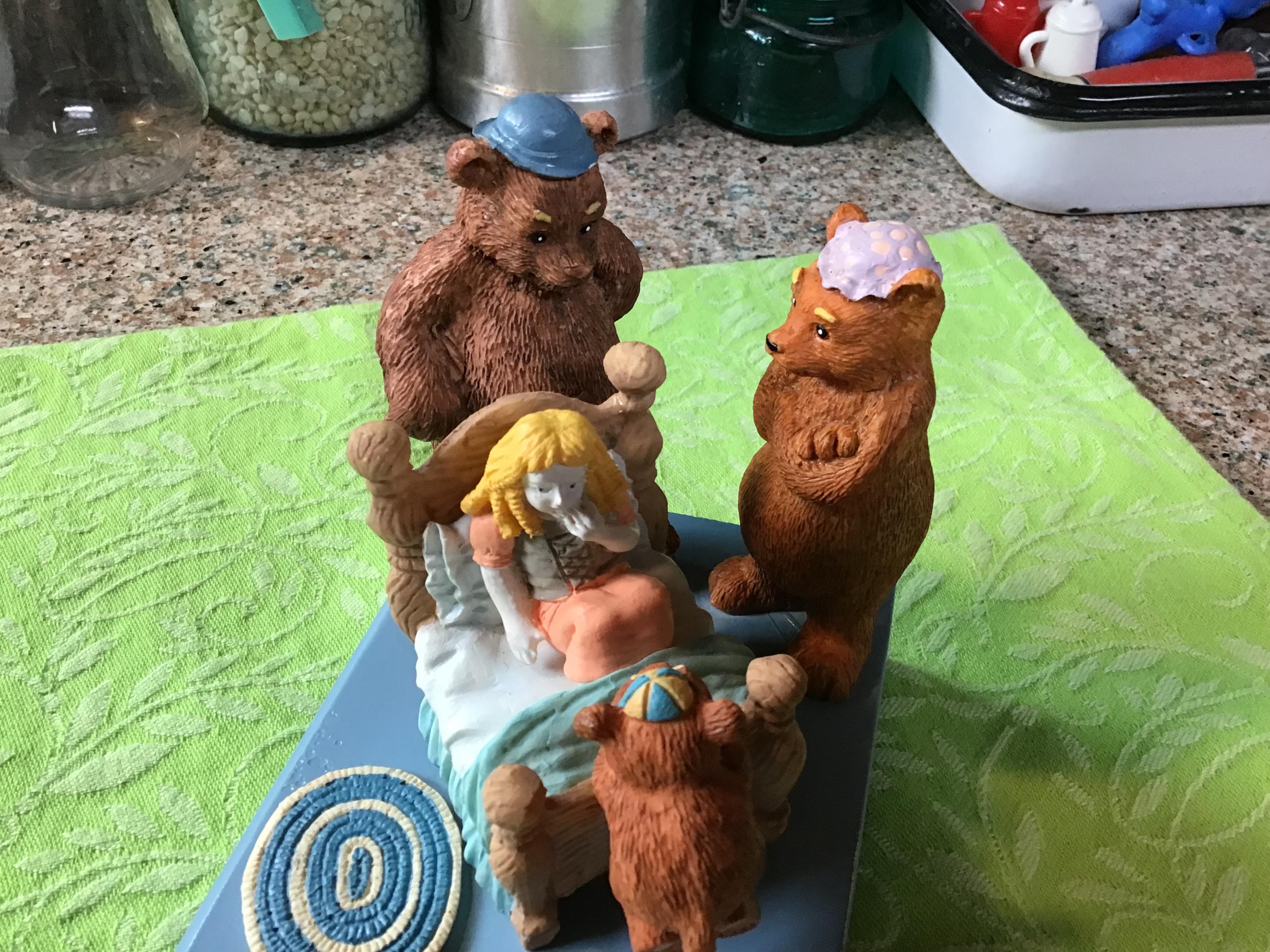 ゴルディロックスと三匹のクマの置物 - Etsy 日本