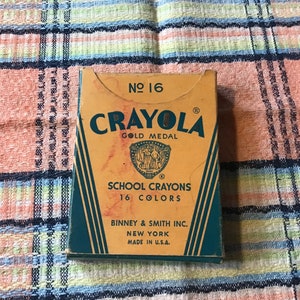 Binney & Smith 16 Count Crayon