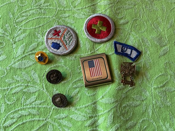Scouting Patches & Pins - image 1