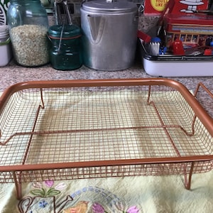 Handled Mesh Tray