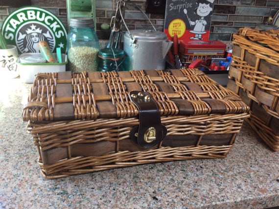 Wicker Picnic Basket / Wicker Tray - image 7