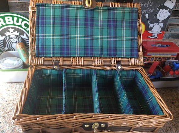 Wicker Picnic Basket / Wicker Tray - image 9