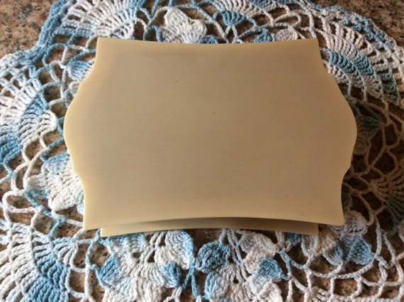 Ivory Colored Jewelry Box - image 8