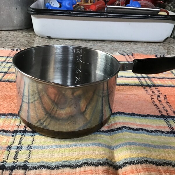 Metal Saucepan Measuring Cup