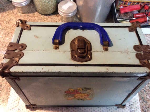 Vintage Children’s Suitcase - image 5