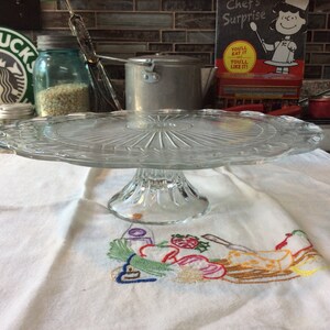 Pedestal Cake Plate Stand