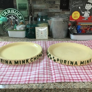Purina Mink Chow Dish
