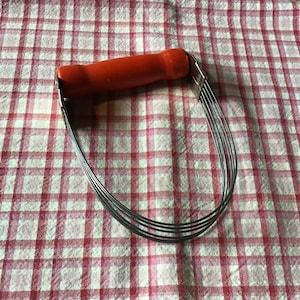Red Handled Pastry Blender