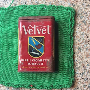 Velvet Pipe Tobacco Tin