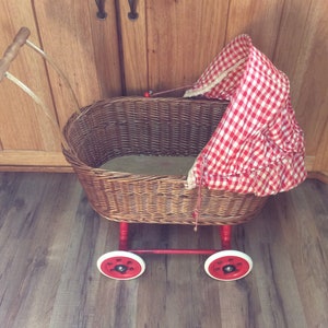 Wicker Doll / Dog Buggy