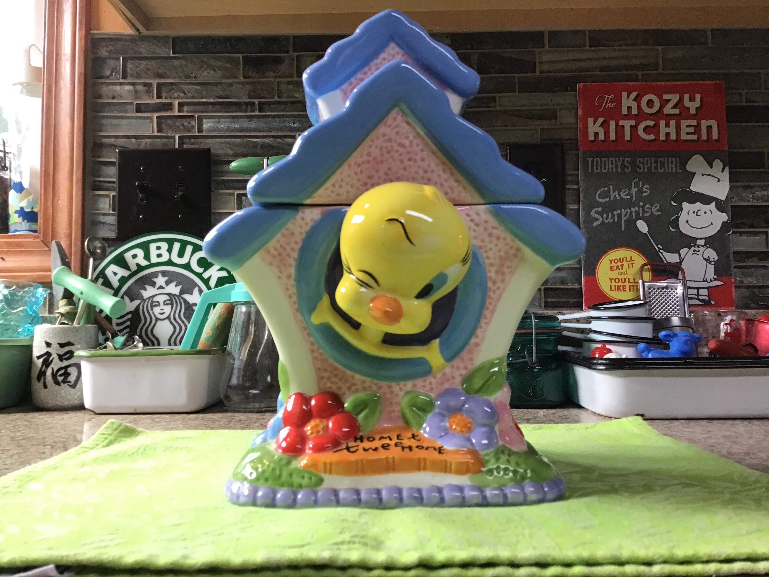ヴィンテージ　限定品　シルベスター＆トゥイーティー クッキージャー　1998 Tweety cookie jar - Etsy 日本