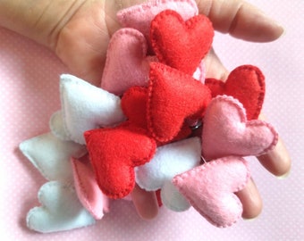 Mini corazones de fieltro para decoración del Día de San Valentín, 4 cm de corazón de fieltro
