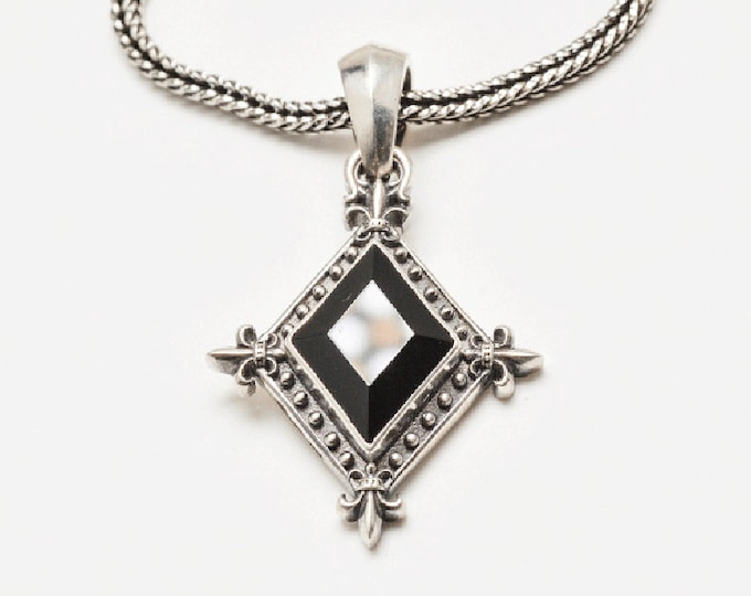 Fleur-de-Lis Pendant Necklace, Sterling Silver Floral Necklace, Vintage Black Gem Pendant, Elegant Statement Jewelry for Women Onyx Necklace