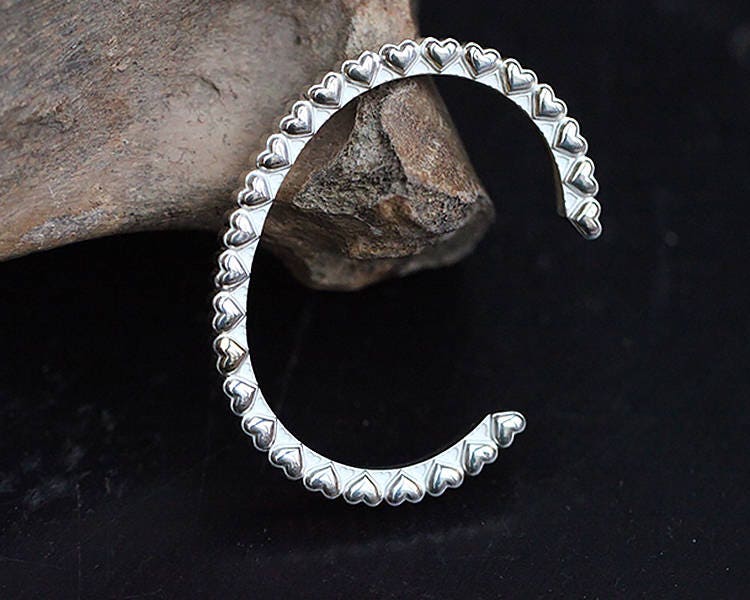 CHANEL Metal Crystal Lucky Charm Bracelet Silver WYNN EXCLUSIVE 22220 |  FASHIONPHILE