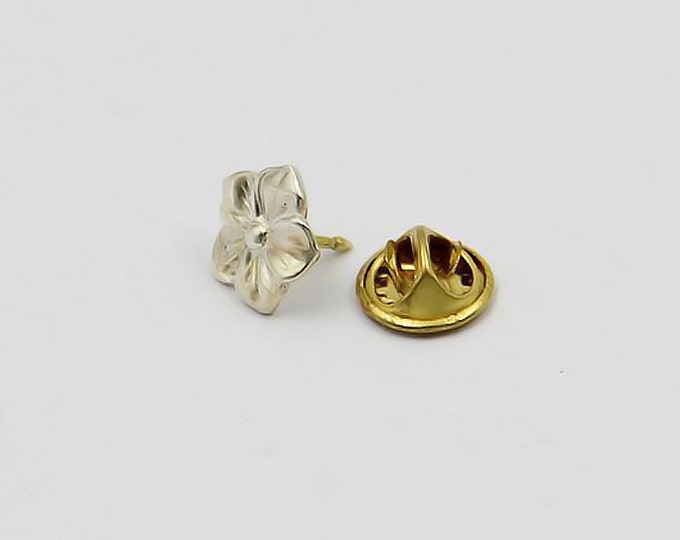 Sakura Flower Collar Pin, Cherry Blossom Pins, 925 Sterling Silver Cherry Blossom Brooch, Elegant Lapel Pin for Women, Floral Tie Accessory