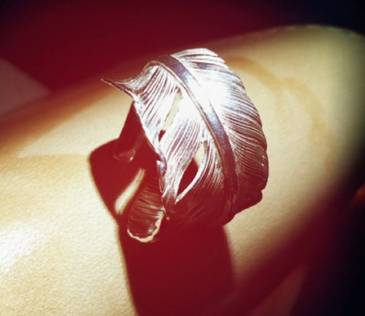 Fantasy Forge Jewelry Women's Boho Feather Thumb Ring – Stainless Steel (Sizes 8-13)