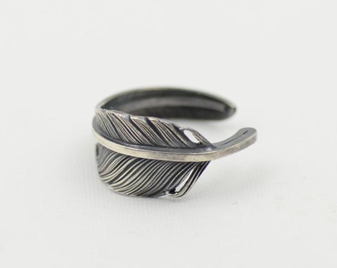 Sterling Silver Feather Ring | Adjustable Boho Wrap Ring | Knuckle Ring | Nature-Inspired Jewelry with Oxidized Finish | Unique Gift for Her