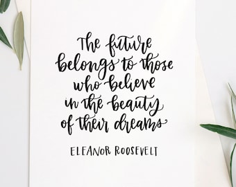 Eleanor Roosevelt cita future belongs greeting card cumpleaños felicitaciones pensando en usted caracol correo caligrafía inspiración