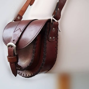 Vintage Leather Bag, Genuine Leather Bag, Messenger Vintage Smaller Leather Bag Hippie bag 70s bag, Boho Leather Crossbody Bag