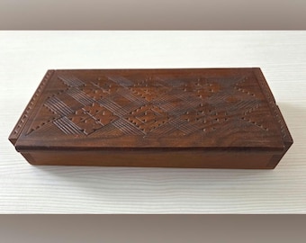 ヴィンテージ中世風木箱 - Etsy 日本