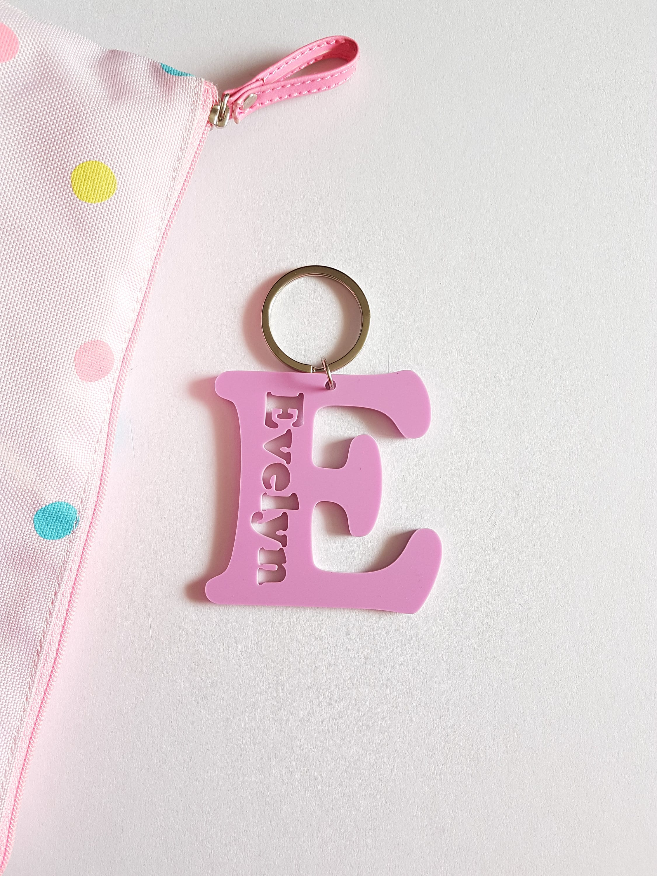アルファベット パステル バッグ タグ キーリング - パーソナライズ