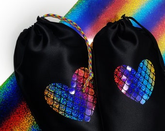 Satin-Beutel mit holografischer Regenbogen skalierter Drachen-Herz-Erwachsener Spielzeug-Aufbewahrungs-Kordelbeutel mit Plastikknebel
