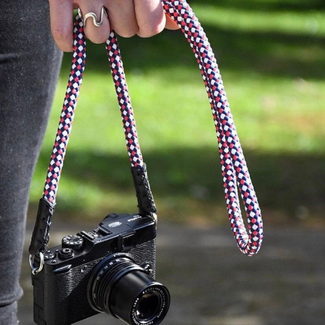 thumbnail interactive-video image 1 of Fab' Camera Neck Strap - Handmade In Canada, Premium Rope & Full Grain Leather (Model F8) 1 of 5