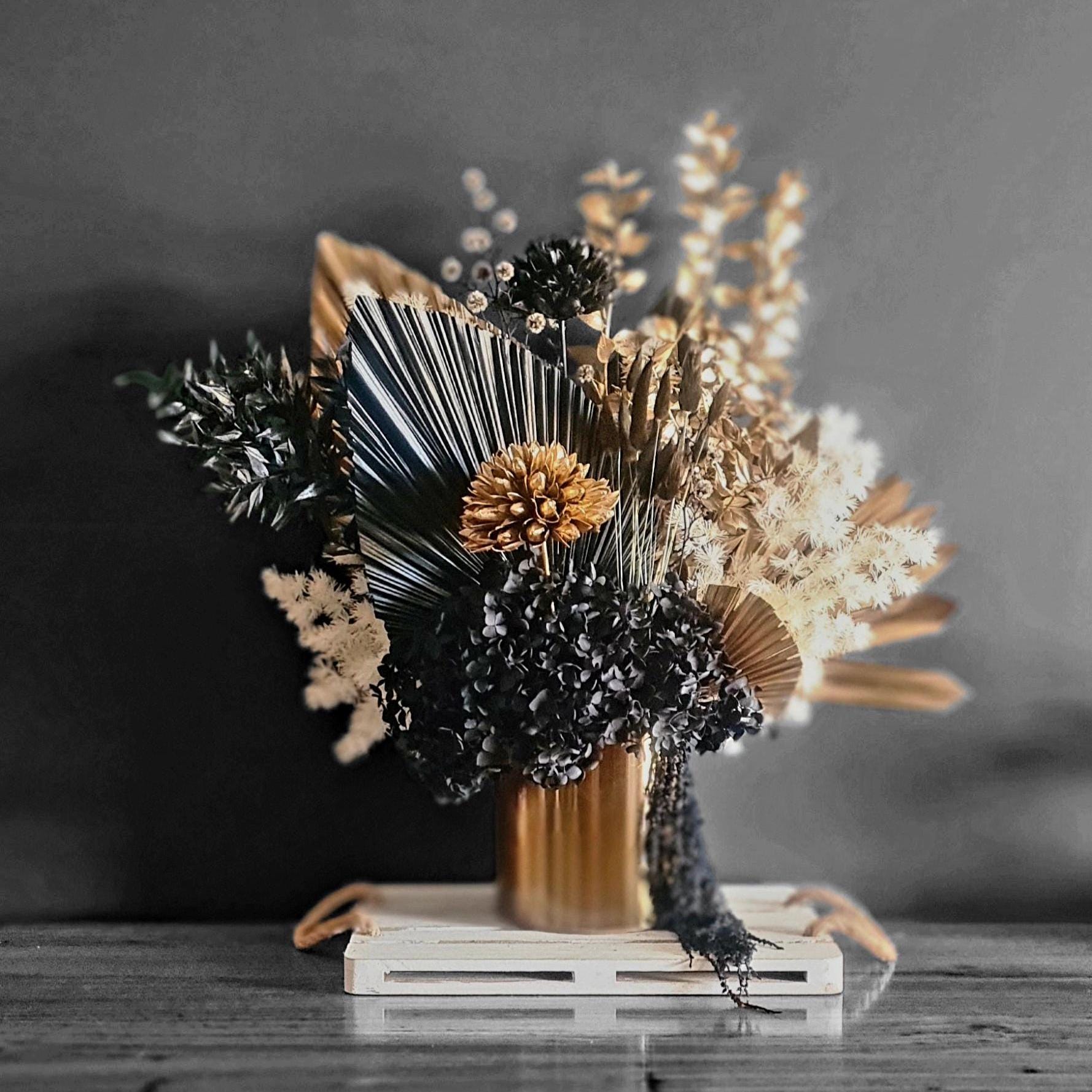 Oversized black and gold glittered flower on a silver and black woven base Black, Gold and White Glam Bouquet - Etsy Finland main image 4